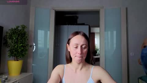 Hellen and Natali online show from 02/18/26, 02:51