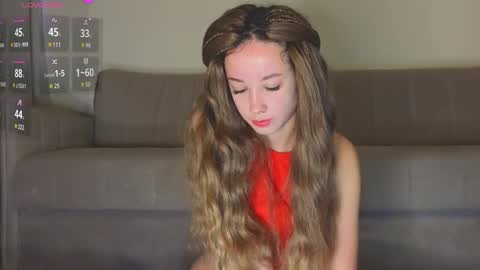 Snapshot of bestie_baby chatting on 03/07/25, 03:29 Emely online show from 03/07/25, 03:29