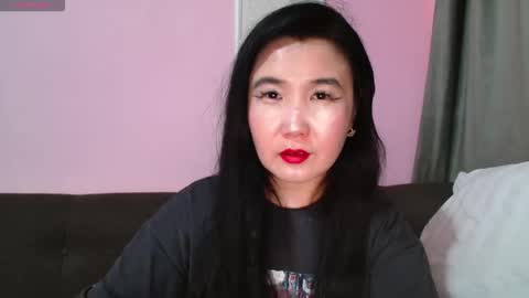 Bet Lu online show from 10/18/25, 07:53