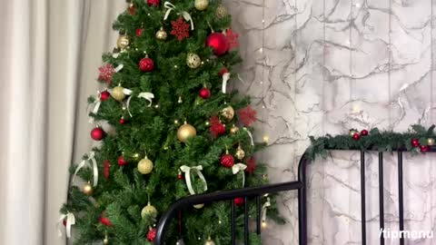 Snapshot of bethanie_derek chatting on 12/28/24, 11:52 Beth and Derek online show from 12/28/24, 11:52