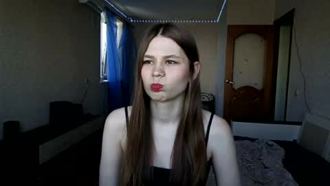 Snapshot of bethkallberg chatting on 06/07/26, 11:14 Leila online show from 06/07/26, 11:14