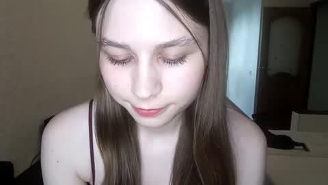 Leila online show from 06/26/26, 11:03