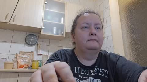 bethnorth online show from 04/05/26, 02:31