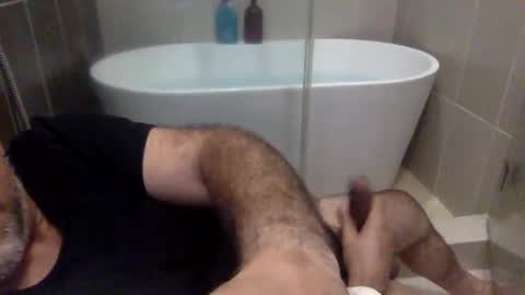 Virtual Gentleman online show from 10/22/25, 11:04