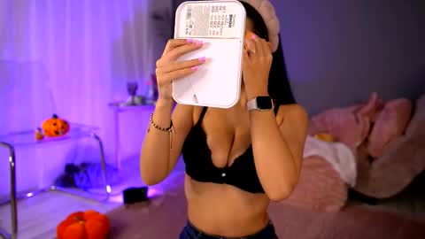 Betty online show from 10/30/25, 05:09