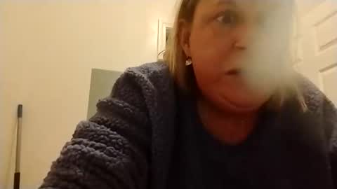 betsygore78 online show from 12/18/25, 05:57