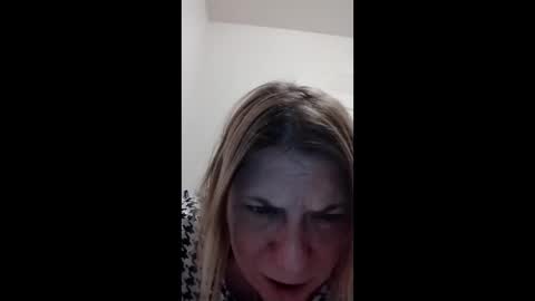 betsygore78 online show from 12/21/25, 07:48