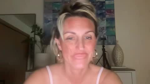 Best Time and Even better Convo online show from 11/25/25, 12:43