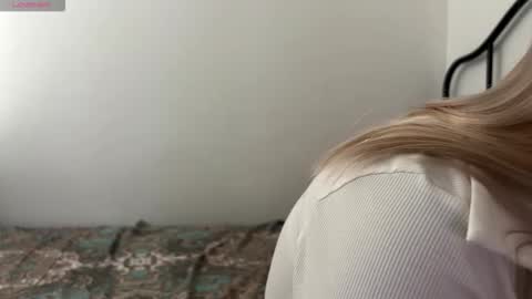 BlondeReka ITS MY 1st DAY HERE online show from 11/27/25, 06:15