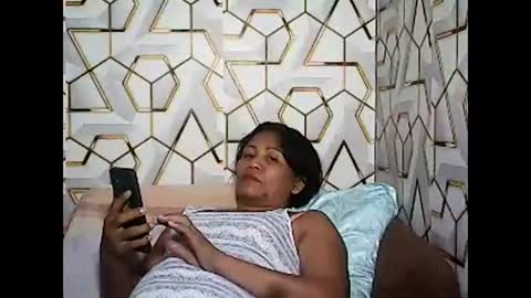 betty_83 online show from 04/07/26, 11:43