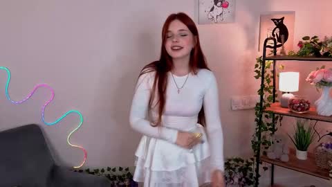 Snapshot of betty_williams_ chatting on 10/29/25, 02:41 Morry online show from 10/29/25, 02:41