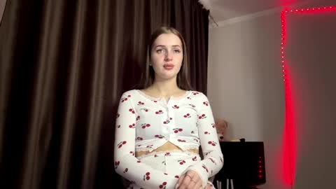 Emily  Stream every day  online show from 04/21/26, 03:02