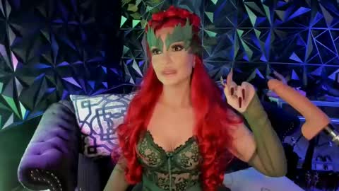 NatashaxoBangs online show from 11/01/25, 12:56