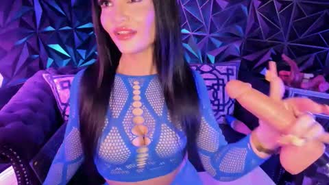 NatashaxoBangs online show from 02/18/26, 06:53