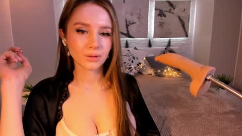 Snapshot of bettyrouse chatting on 01/05/25, 09:14 Betty online show from 01/05/25, 09:14