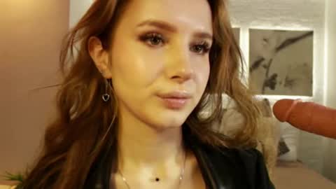 Snapshot of bettyrouse chatting on 03/09/25, 08:52 Betty online show from 03/09/25, 08:52