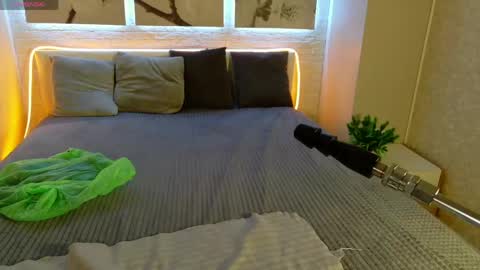 Betty online show from 04/21/26, 08:23