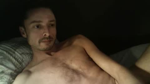 Snapshot of beukenstein chatting on 12/21/25, 11:56 . online show from 12/21/25, 11:56