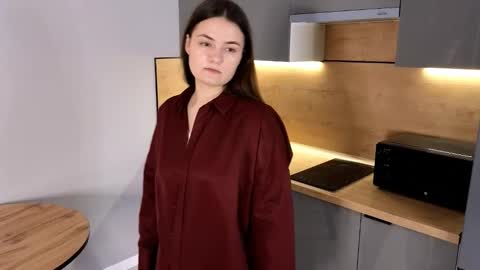 Snapshot of beverlyprice chatting on 11/30/25, 06:06 Alissa online show from 11/30/25, 06:06