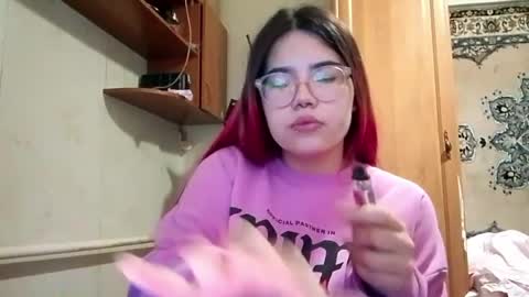 Mia online show from 04/23/26, 10:58