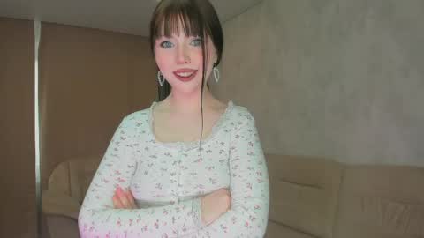 Snapshot of beverlyvegas chatting on 05/13/26, 05:27 Jany online show from 05/13/26, 05:27
