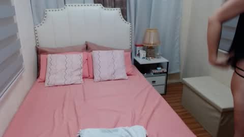 Nixie online show from 11/16/25, 05:02