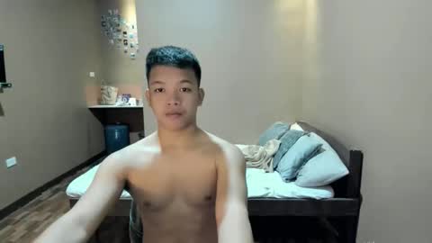 Snapshot of bexyourxman chatting on 04/26/26, 02:09 Adrian online show from 04/26/26, 02:09