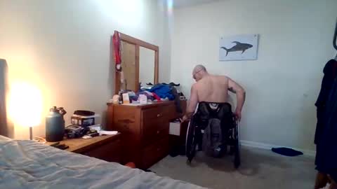 Wheelchair Stud online show from 04/30/26, 08:57