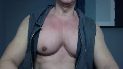 BGDKMUSCLEGUY - SELECTED BY CHATURBATE AS A TOP BROADCASTER FOR 2023 online show from 03/03/25, 09:48