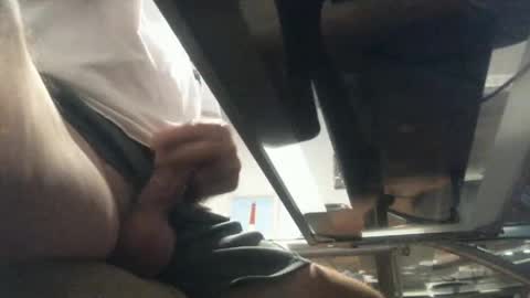 Snapshot of bgf32054 chatting on 09/22/25, 04:36 Bigfish123 online show from 09/22/25, 04:36