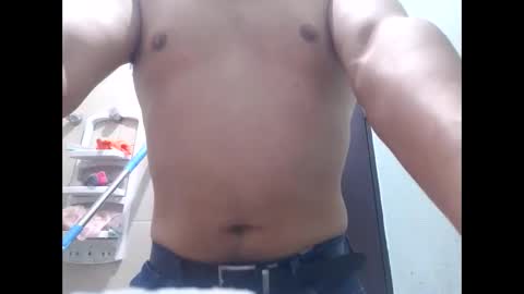 Snapshot of bggerardo820208 chatting on 01/29/25, 02:19 Masturbator 3000 online show from 01/29/25, 02:19