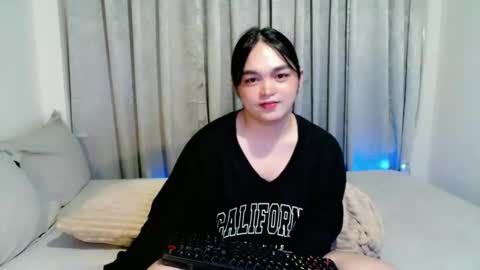 Snapshot of bhabytrans69 chatting on 10/25/25, 08:25 BHABY 3 online show from 10/25/25, 08:25