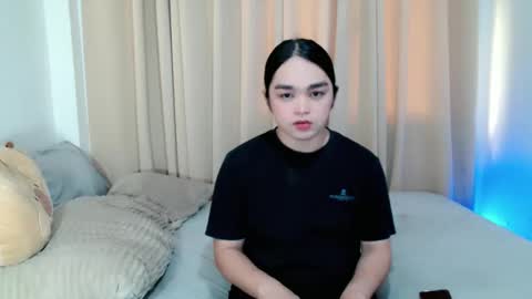 Snapshot of bhabytrans69 chatting on 05/09/26, 01:33 BHABY 3 online show from 05/09/26, 01:33