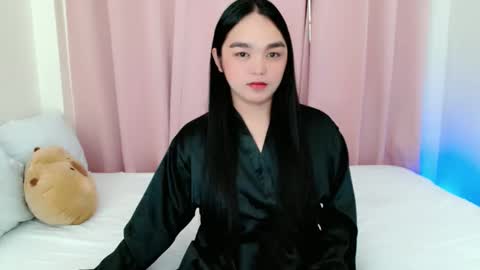 Snapshot of bhabytrans69 chatting on 05/22/26, 10:04 BHABY 3 online show from 05/22/26, 10:04