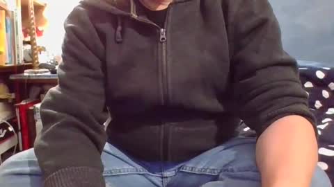 Snapshot of bhartman chatting on 11/14/25, 01:10 bhartman online show from 11/14/25, 01:10