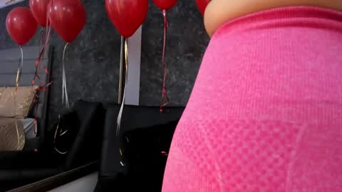 Snapshot of bianca_bella_ chatting on 02/18/25, 11:08 BESHA... online show from 02/18/25, 11:08