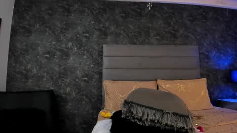 Snapshot of bianca_bella_ chatting on 03/05/25, 05:39 BESHA... online show from 03/05/25, 05:39