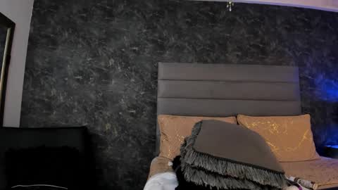 Snapshot of bianca_bella_ chatting on 03/06/25, 05:54 BESHA... online show from 03/06/25, 05:54