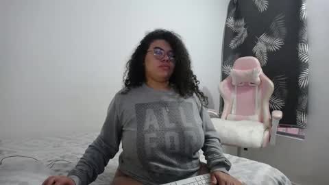 Bianca Tuesday to Sunday from 2am to 6am UTC-5 online show from 01/25/25, 11:13