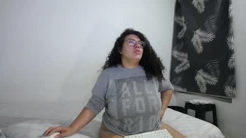 Snapshot of bianca_boobs chatting on 05/13/26, 09:06 Bianca Tuesday to Sunday from 2am to 6am UTC-5 online show from 05/13/26, 09:06