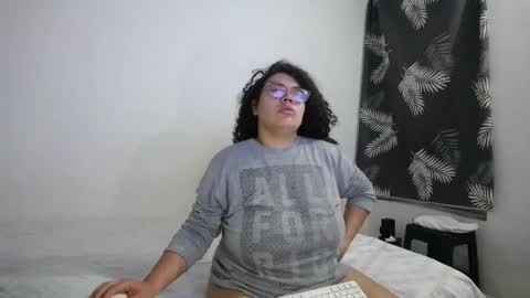 Snapshot of bianca_boobs chatting on 05/23/26, 09:13 Bianca Tuesday to Sunday from 2am to 6am UTC-5 online show from 05/23/26, 09:13
