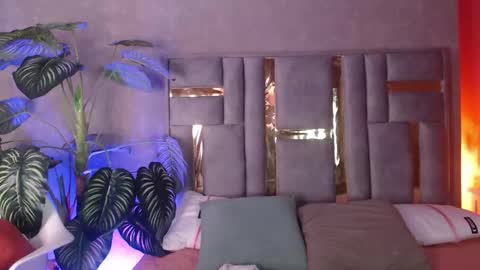 Snapshot of bianca_ks chatting on 10/31/25, 03:18 Bianca online show from 10/31/25, 03:18