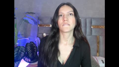 Snapshot of bianca_ks chatting on 11/11/25, 03:06 Bianca online show from 11/11/25, 03:06