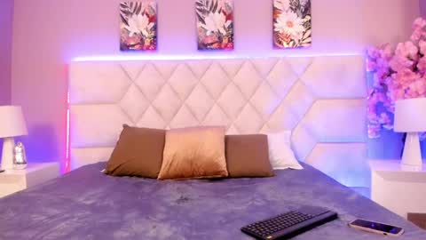 Bianca  online show from 04/21/26, 08:23