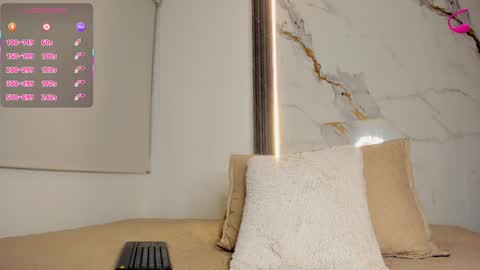 Snapshot of bianca_onyx chatting on 11/22/25, 01:59 bianca_onyx online show from 11/22/25, 01:59