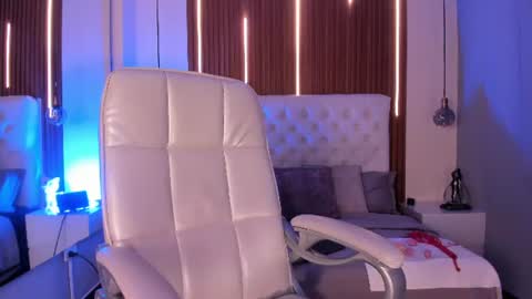 biancaferrer1 online show from 06/18/26, 12:53