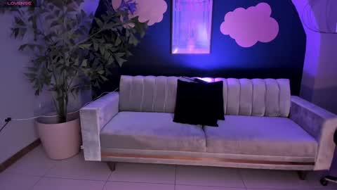 Snapshot of biancapierce_ chatting on 03/01/25, 11:28 Bianca Pierce online show from 03/01/25, 11:28