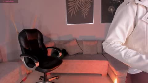 Snapshot of biancapierce_ chatting on 09/29/25, 11:48 Bianca Pierce online show from 09/29/25, 11:48