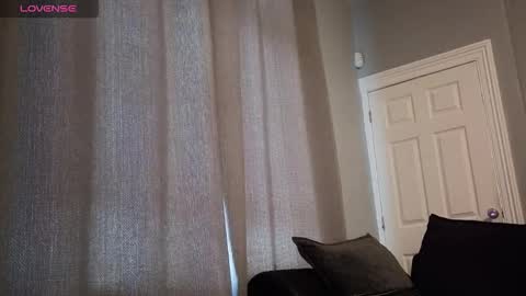 Snapshot of biancatease007 chatting on 10/27/25, 12:53 Bianca Tease online show from 10/27/25, 12:53