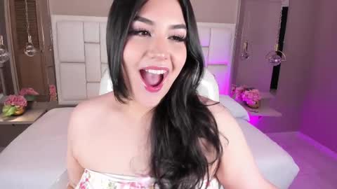 Snapshot of biancax_ chatting on 10/03/25, 03:47 Hi Im Bianca online show from 10/03/25, 03:47